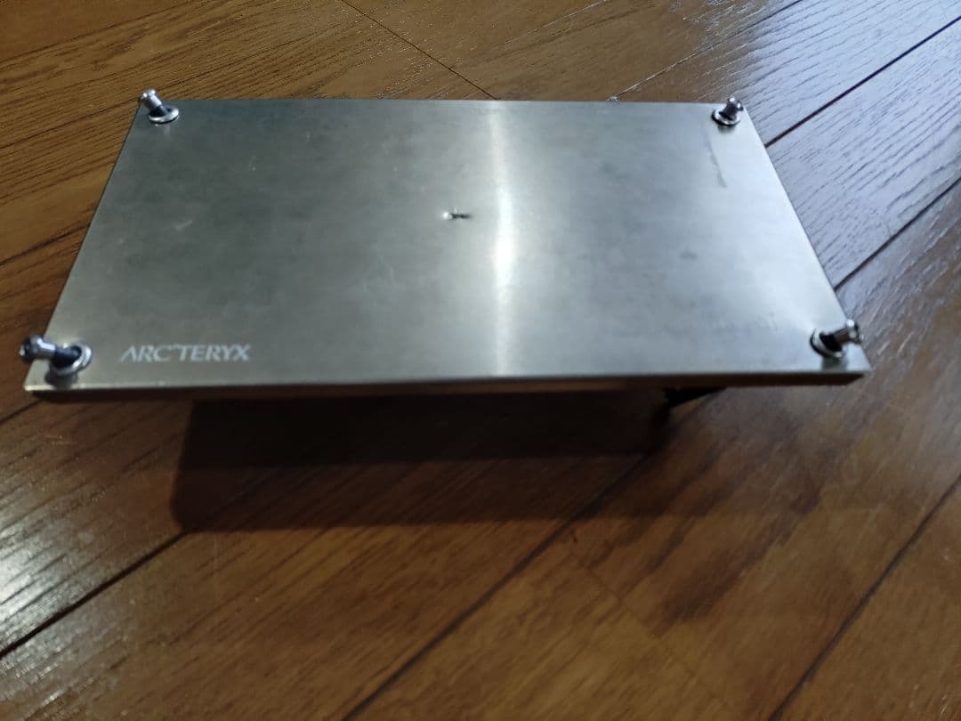 factory-b LEVEL UL チタンテーブル