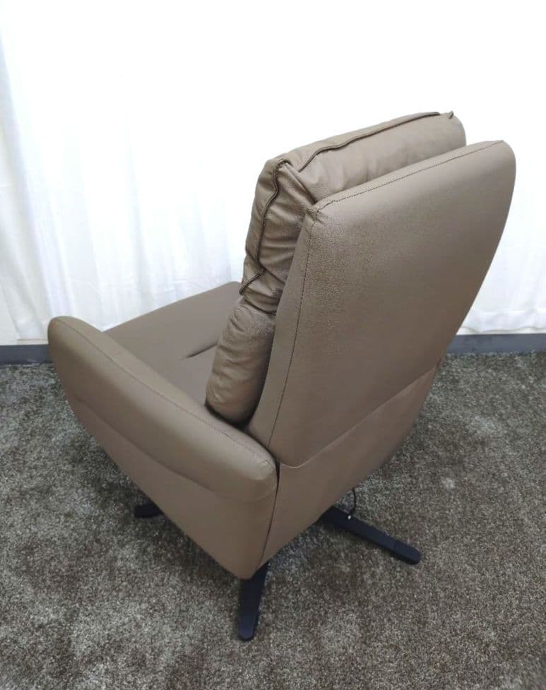 NITORI ニトリ 4モーター 電動リクライニング パーソナルチェア LE01