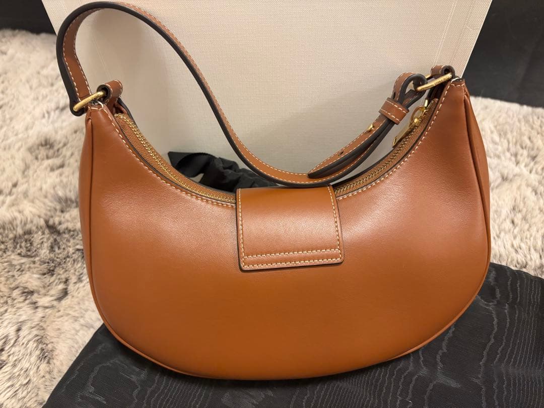 最終値下げ ミディアム AVAトリオンフ バッグ / スムースカーフスキン