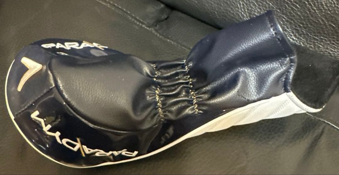 キャロウェイ　パラダイム　FORGFO CARBON 10.5°　カバー付