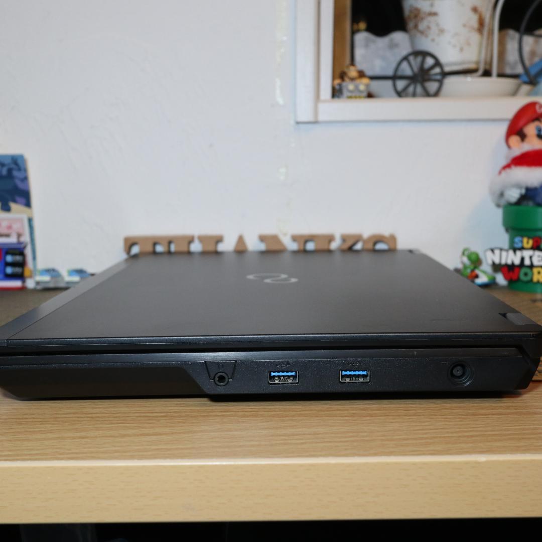 Win11超高品質WS！8世代Corei5/メ16G/ダブルSSD/Quadro