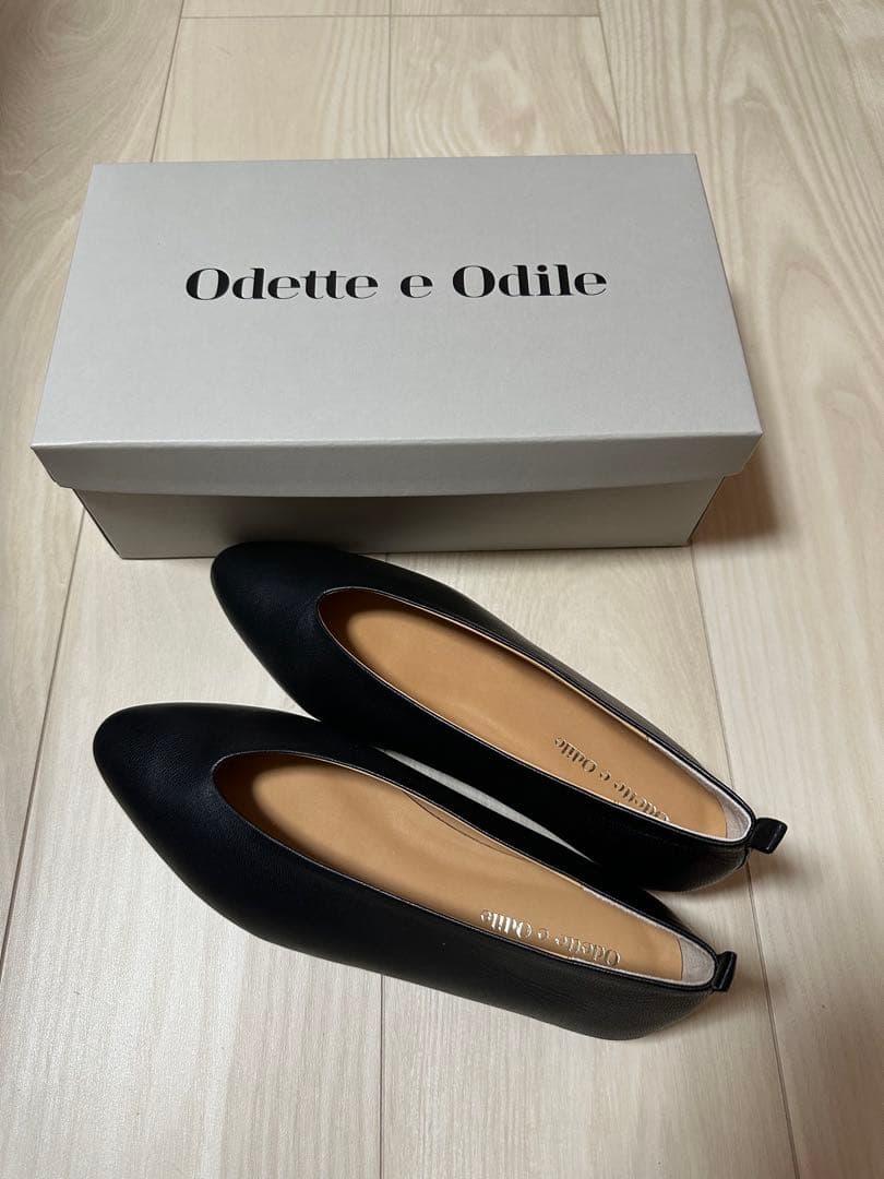 ★新品★Odette e Odile ブラック ソフトVカットフラット