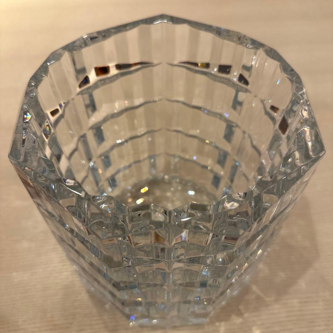 バカラ　花瓶