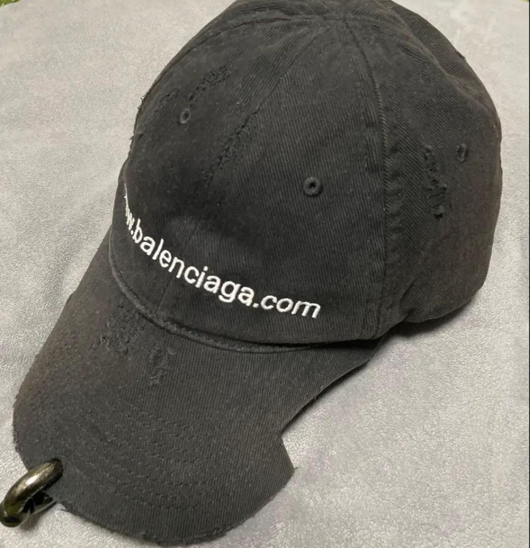 BALENCIAGA ピアス キャップ 23AW
