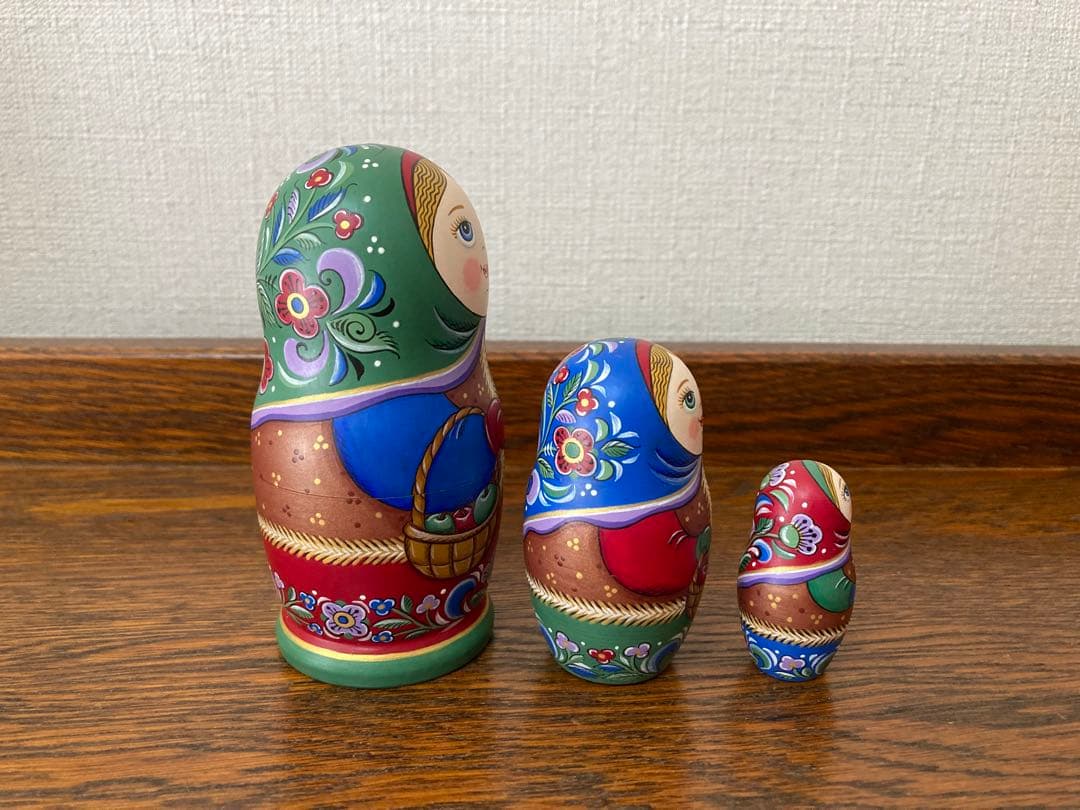 クリスマスセール♪ロシア雑貨☆冬マトリョーシカ3P『りんご ヤーブラカ』オリガ作