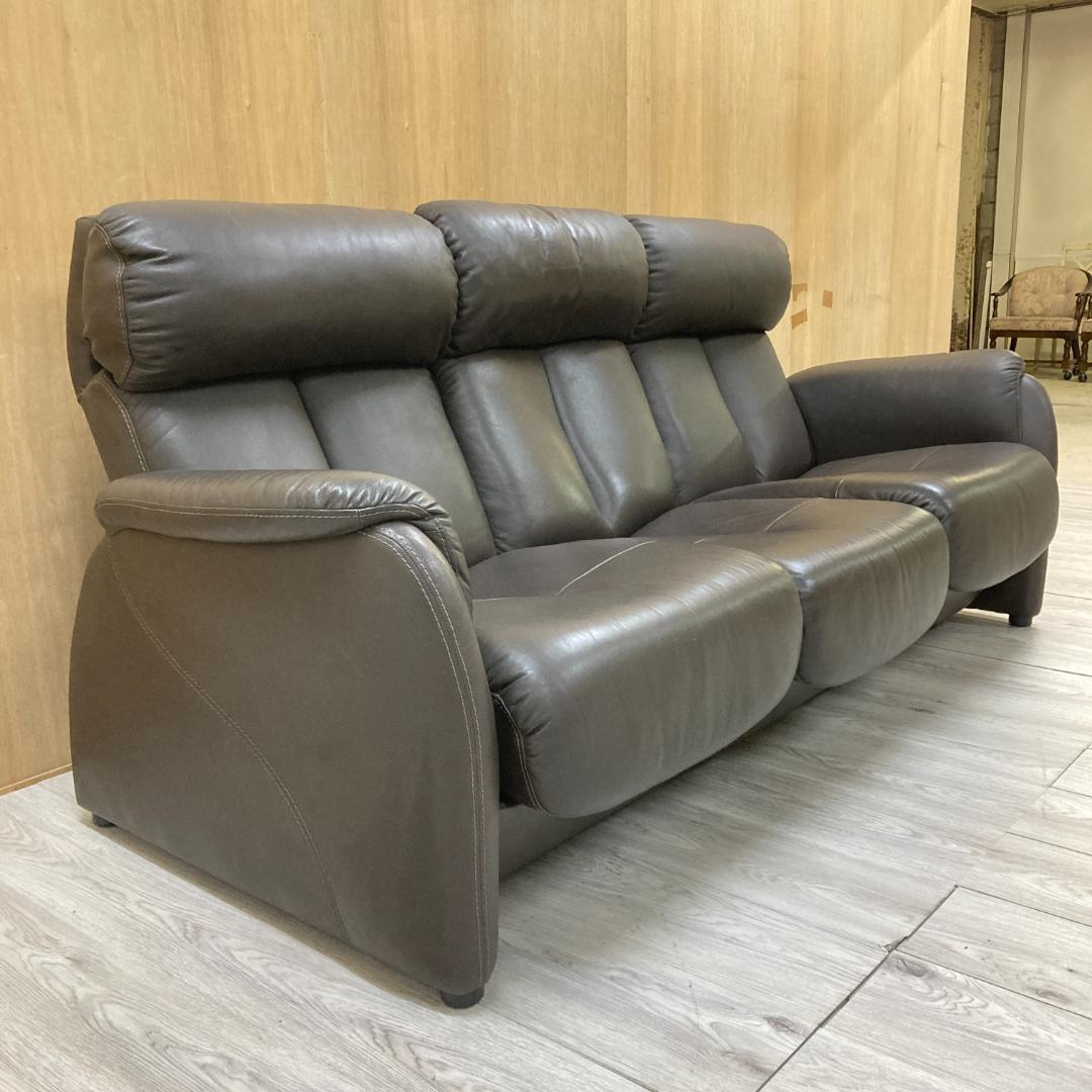 リクライニングソファ　三人掛け　ヘッドレスト可動式　本革