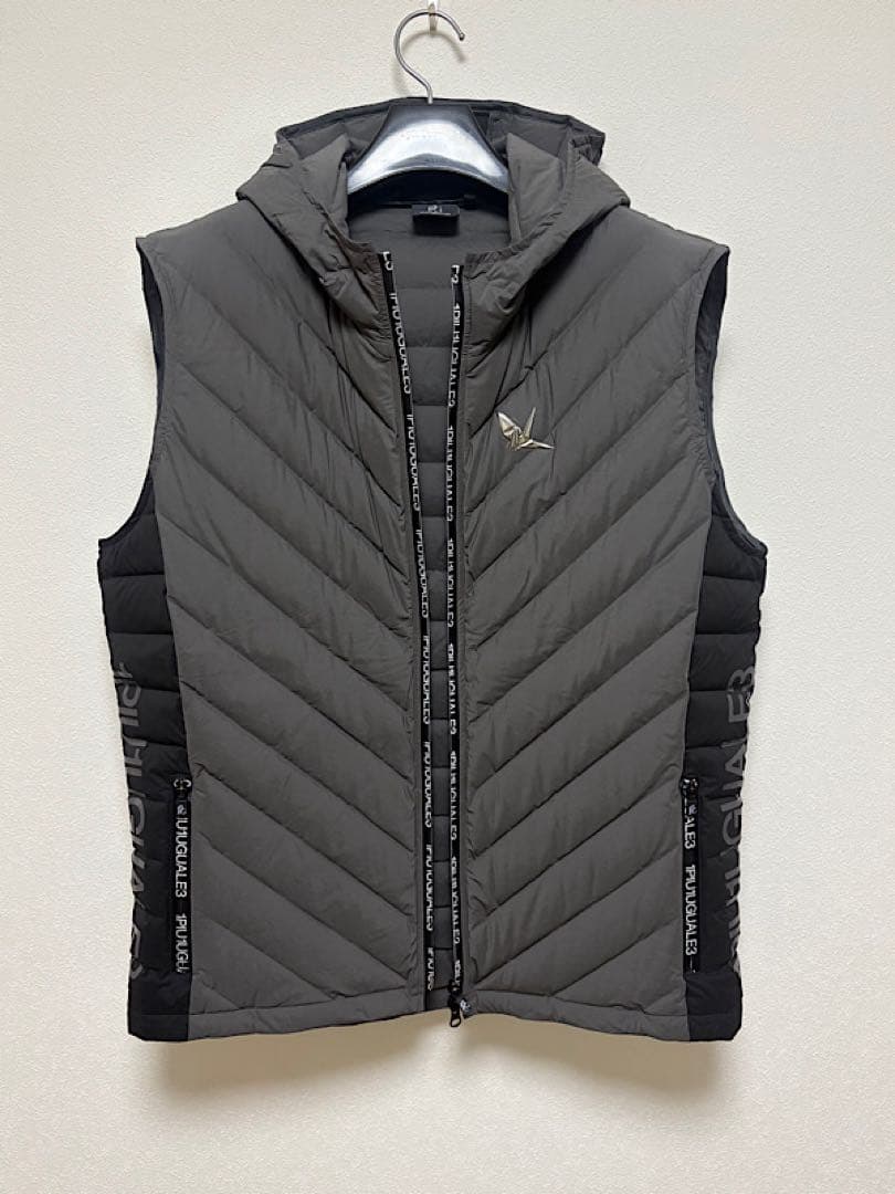 新品1PIU1UGUALE3 GOLF 24AW定価10万フーディダウンベスト灰