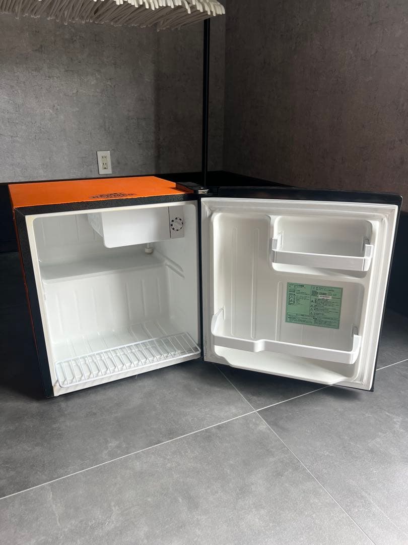 simplus 小型冷蔵庫 黒 オレンジ エルメス お洒落な アメリカン 家具