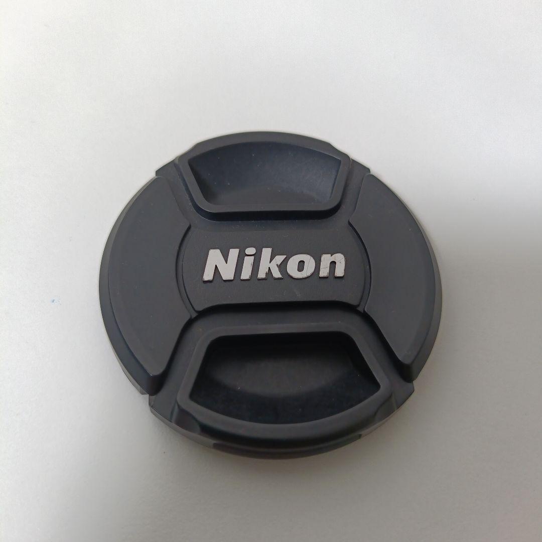 Nikon AF Nikkor 85mm f/1.8 D レンズ【フード付き】