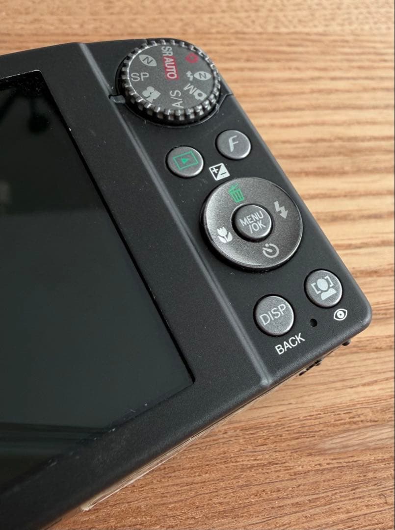 動作品　FUJIFILM FinePix F60fd デジタルカメラ　ブラック