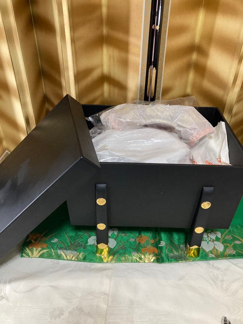 #昭和レトロ　①【#鎧　飾り】　②黒（飾り・収納箱） 端午の節句きれい目