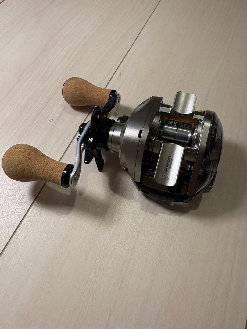 メガバス　ラウダ 58 美品　ベイトリール　右ハンドル　本体のみ付属品ありません