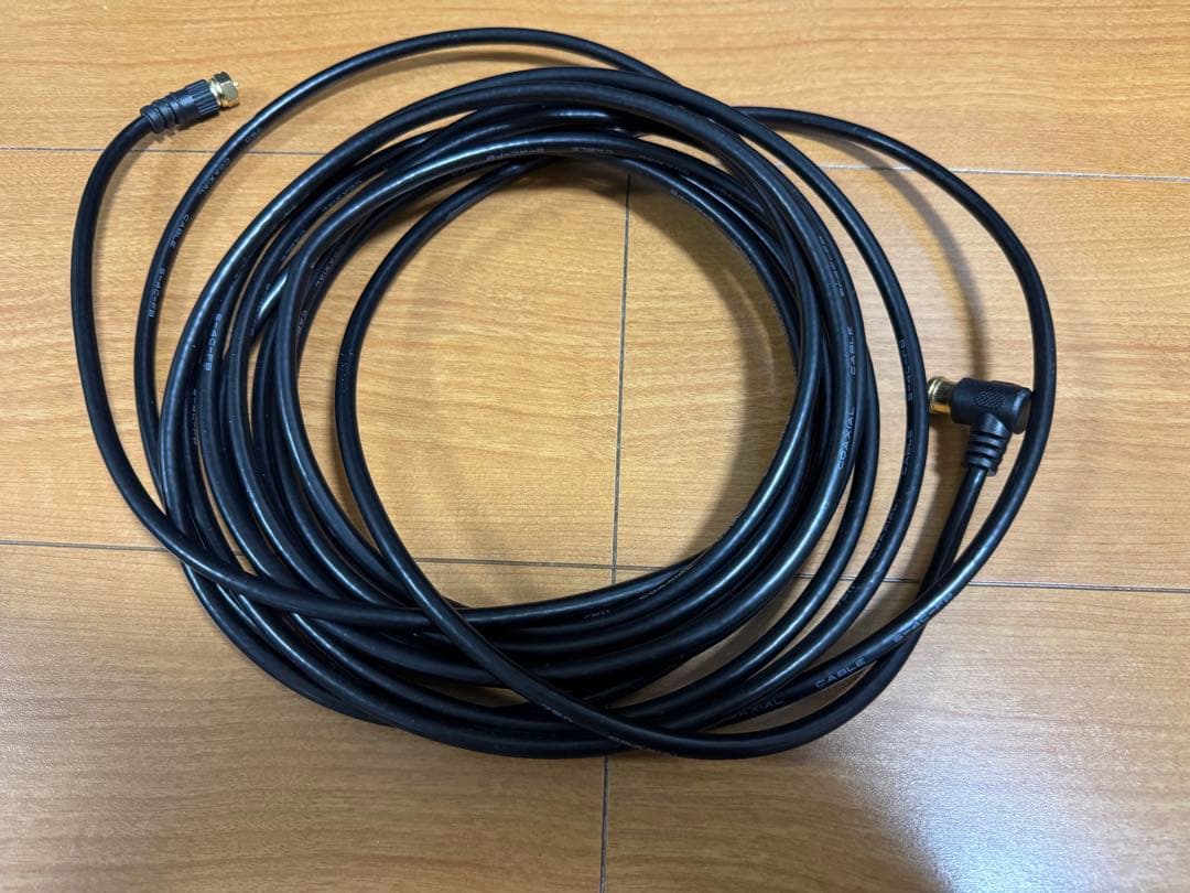 アイリスオーヤマ32WB10P 32型液晶テレビ 本体　2020年製