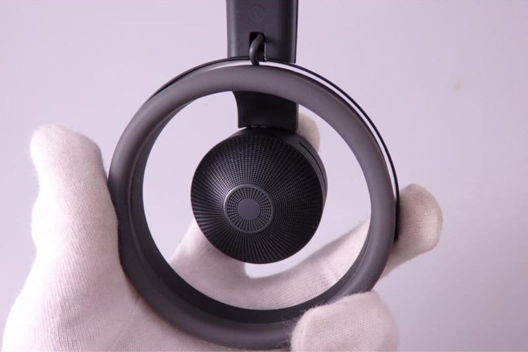 ヘッドフォン オーバーヘッド型ヘッドホン nwm ONE (ダークグレイ)