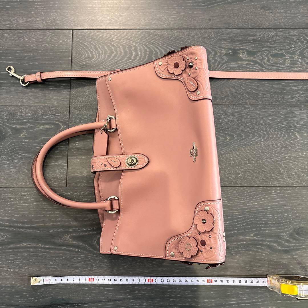 COACH ピンクレザーハンドバッグ