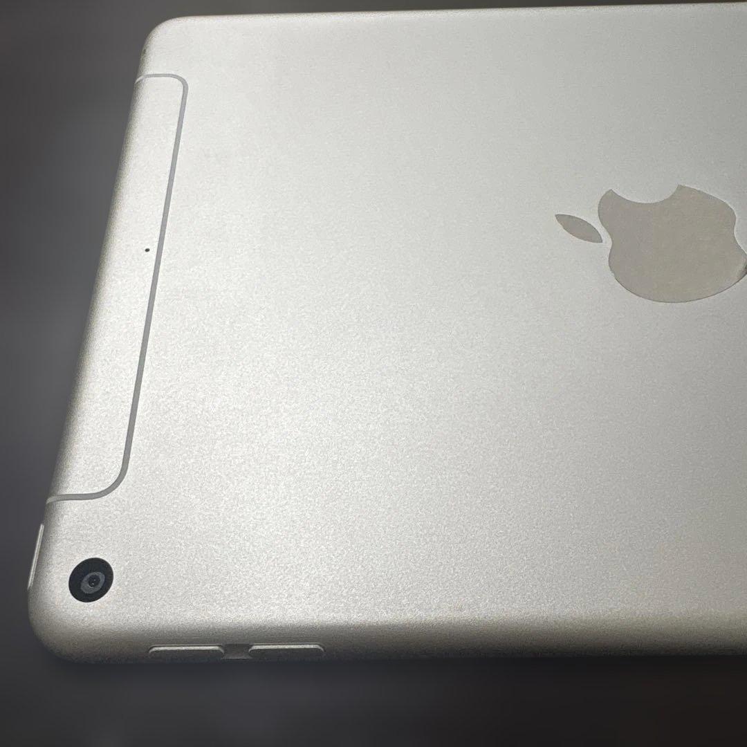 iPad Mini 第5世代 64Gb Wi-Fi + Cellularモデル