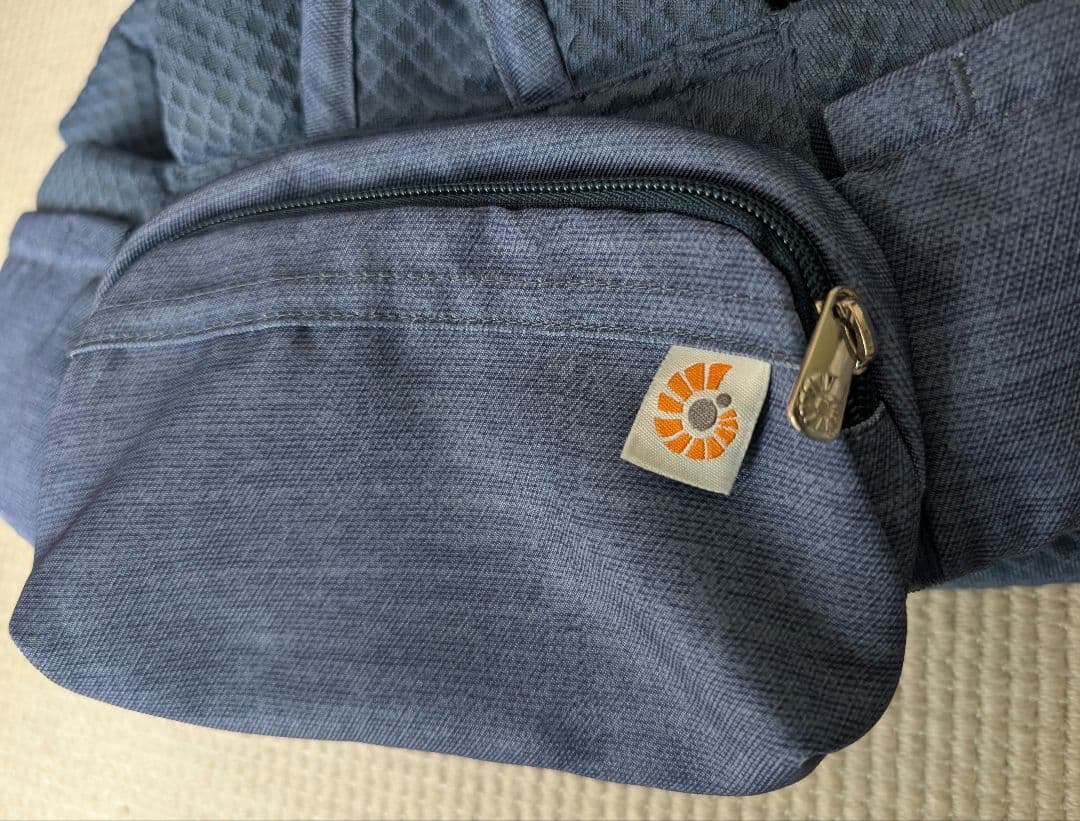 【美品】ergobaby OMNI ネイビー抱っこひも カバー付き