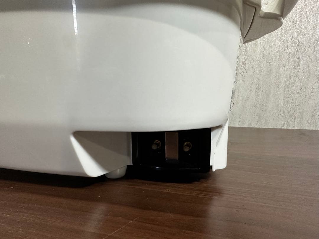 象印 炊飯器 5.5合 極め炊き マイコンタイプ 黒厚釜 ホワイト