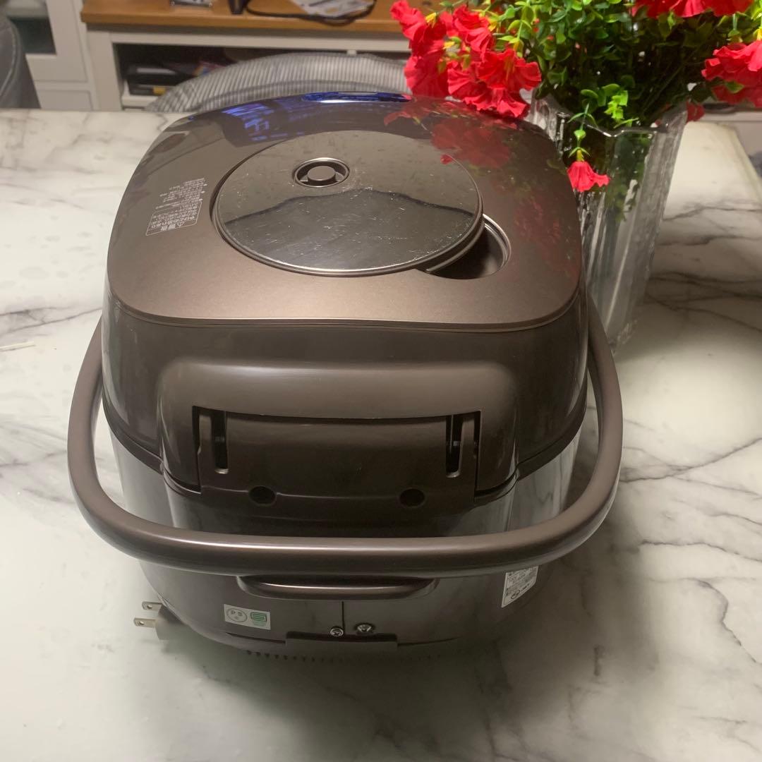 良品　2016年■象印 極め炊き 圧力IH　　NP-BE18KS　1升炊き■