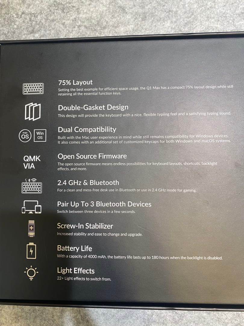 Keychron Q1 Max (US配列・バナナ軸)メカニカルキーボード