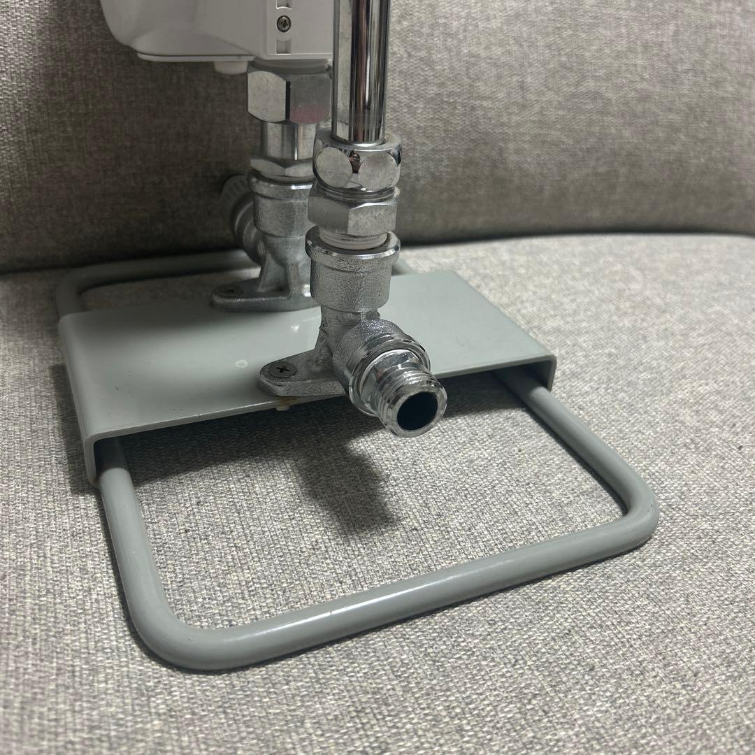 KAKUDAI 自動灌水装置　ソーラーパネル付き　自動水やり器