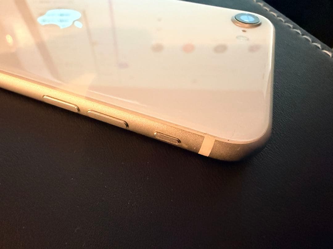 ド*ん様 【美品】iphone 第二世代 64GB se2