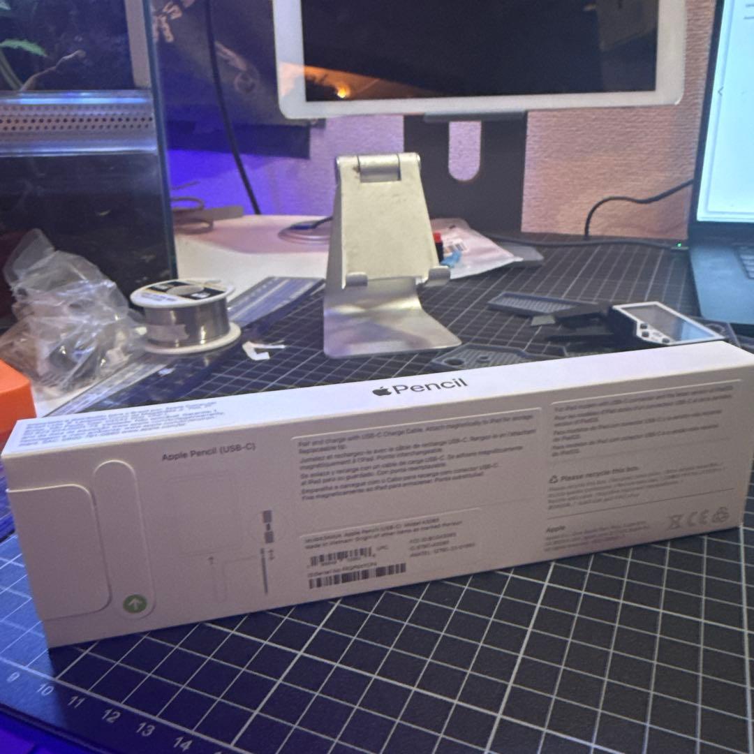 Apple Pencil (USB-C) A3085 最新、密閉
