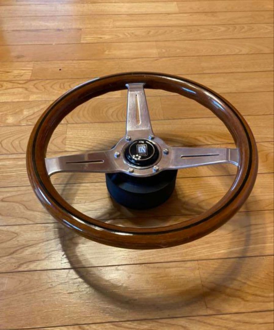 正規品 ナルディ クラシック ウッド 32.5パイ nardi ステアリング