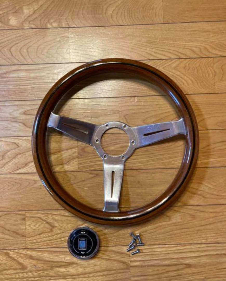 正規品 ナルディ クラシック ウッド 32.5パイ nardi ステアリング