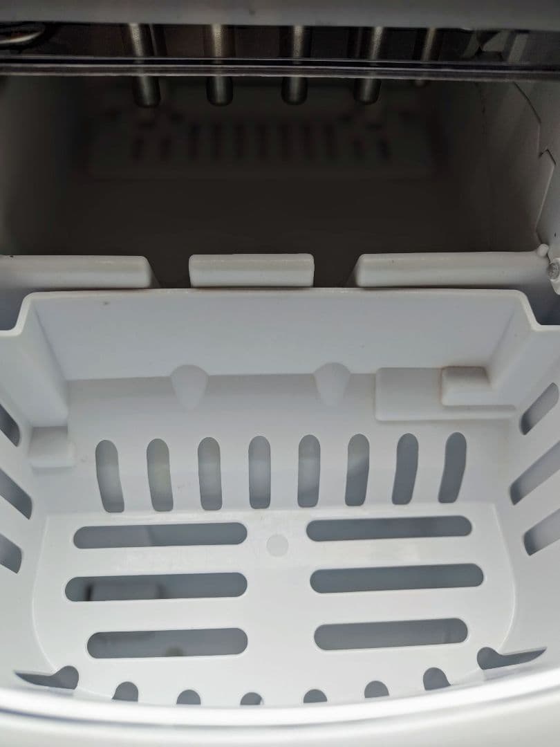 家庭用製氷機　サイズ調整機能付き　最終価格