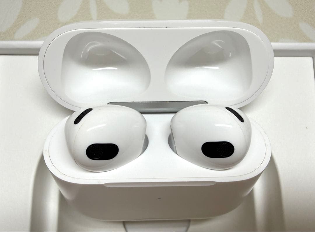 AirPods3 第3世代 充電ケース+イヤホン本体