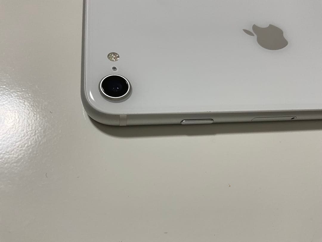 t*a様 iPhone SE 第2世代 64GB ホワイト SIMフリー