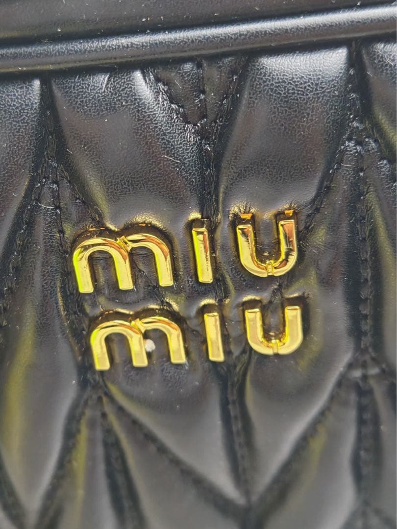 MIU MIU キルティング レザー バッグ ショルダー付き　美品