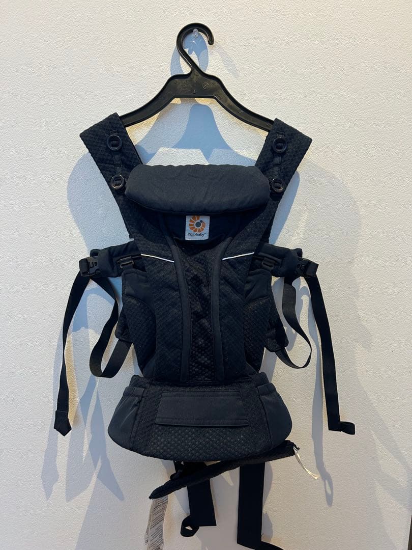 【美品】 エルゴベビー　オムニブリーズ　ミッドナイトブルー 抱っこ紐 メッシュ