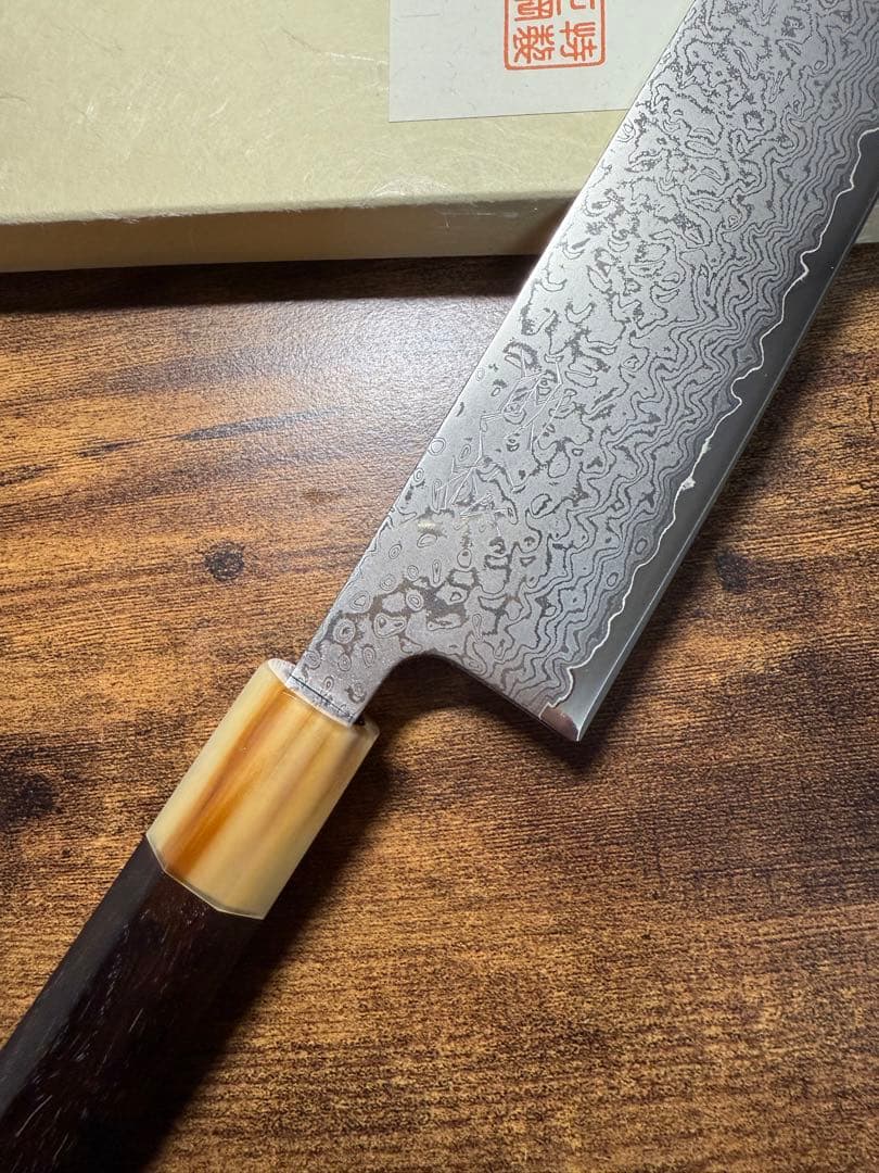 助松　和牛刀 切付　包丁　7寸　VG10 ダマスカス鋼　紫檀白水牛八角柄