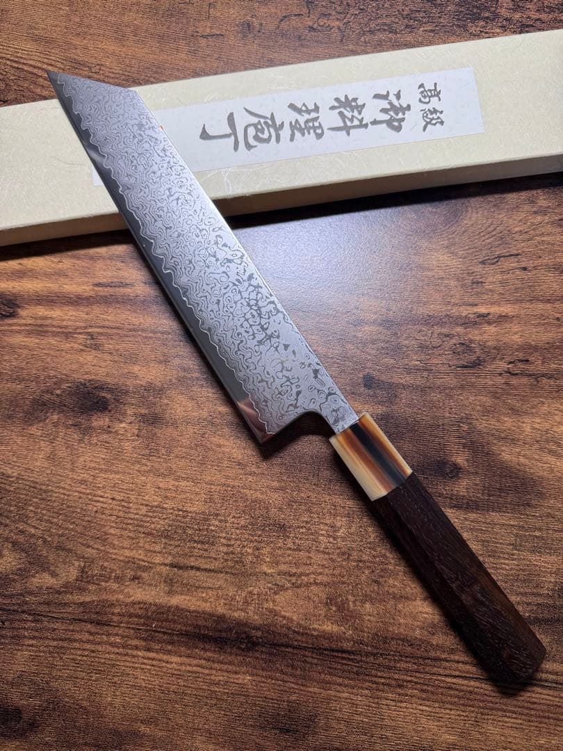 助松　和牛刀 切付　包丁　7寸　VG10 ダマスカス鋼　紫檀白水牛八角柄