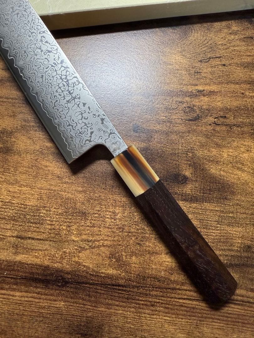 助松　和牛刀 切付　包丁　7寸　VG10 ダマスカス鋼　紫檀白水牛八角柄