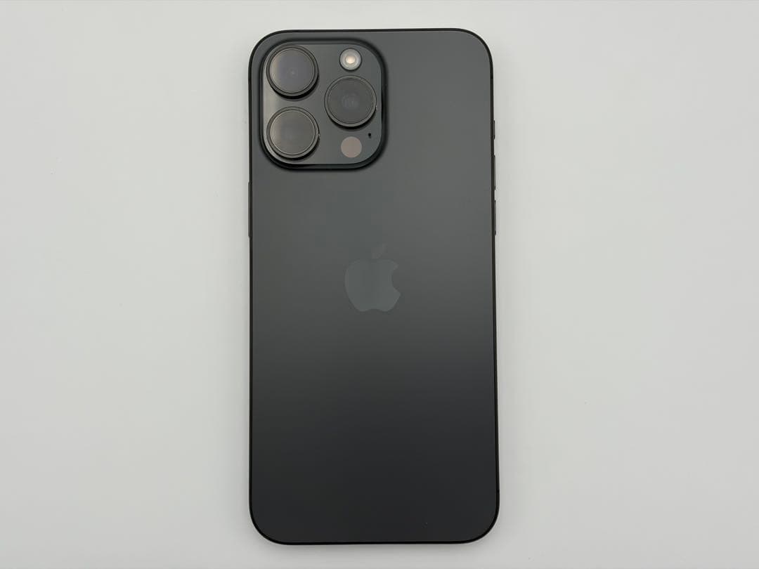 Apple iPhone 15 Pro Max 256GB ブラックチタニウム