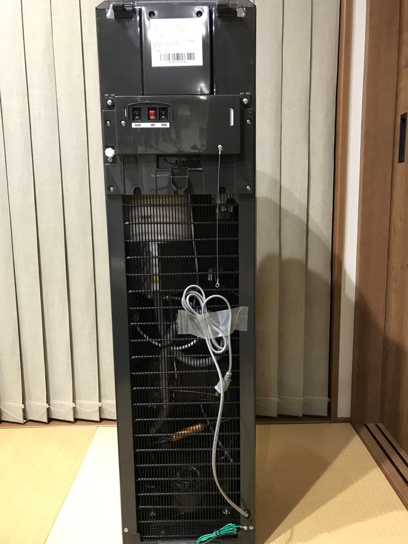 エブリフレシャス　ウォーターサーバー　マットブラック