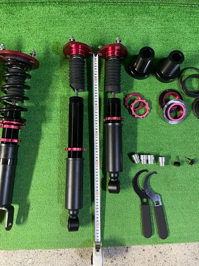 美品　レクサスGS 10系　車高調　フルタップ　GRL10 2WD用　AWL