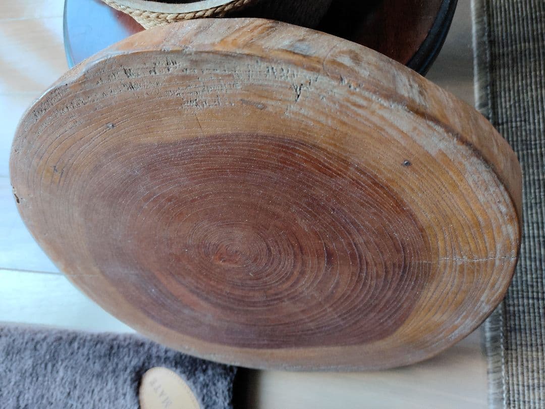 多分　松？の丸年輪台