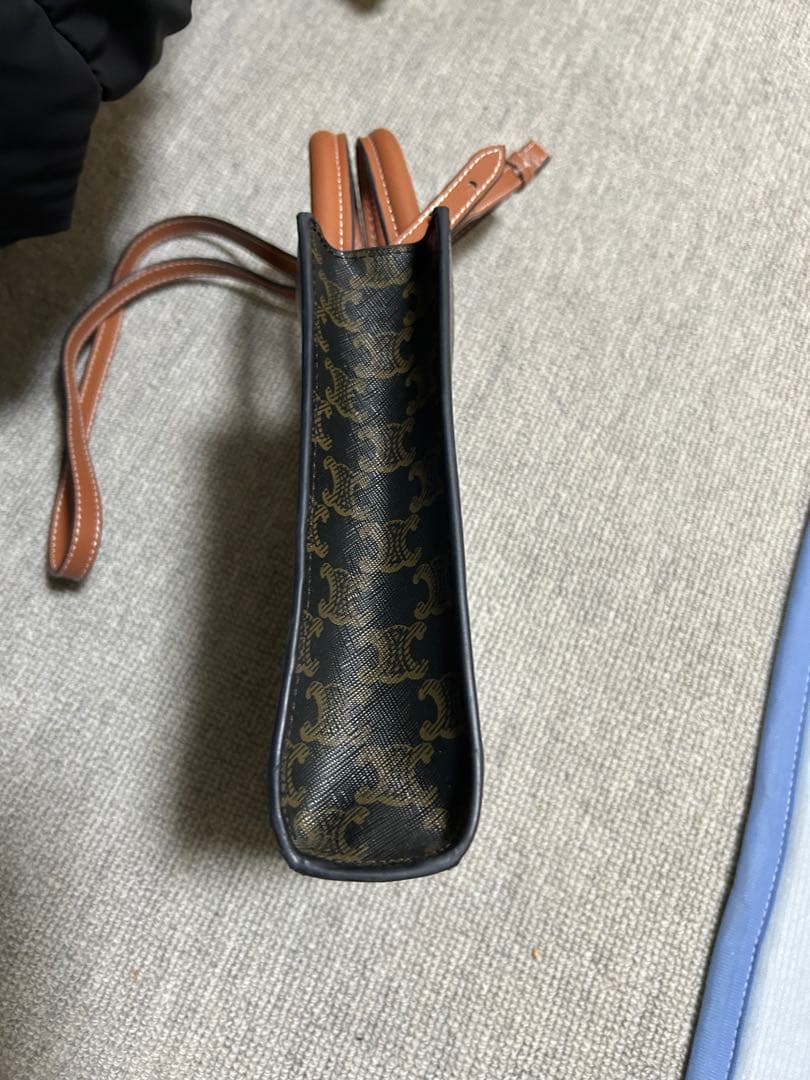 CELINE ロゴ入りダークブラウンバッグ
