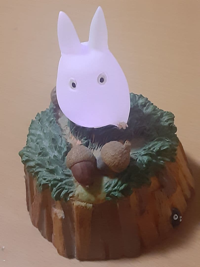 小トトロ リアルファンタジーLEDフィギュア