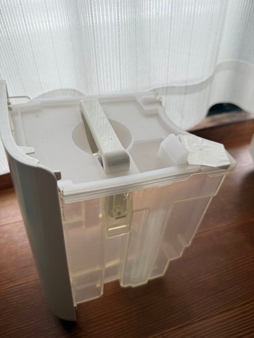 【限定値下げ！！！】シャープ 衣類乾燥除湿機 ホワイト CV-L71-W