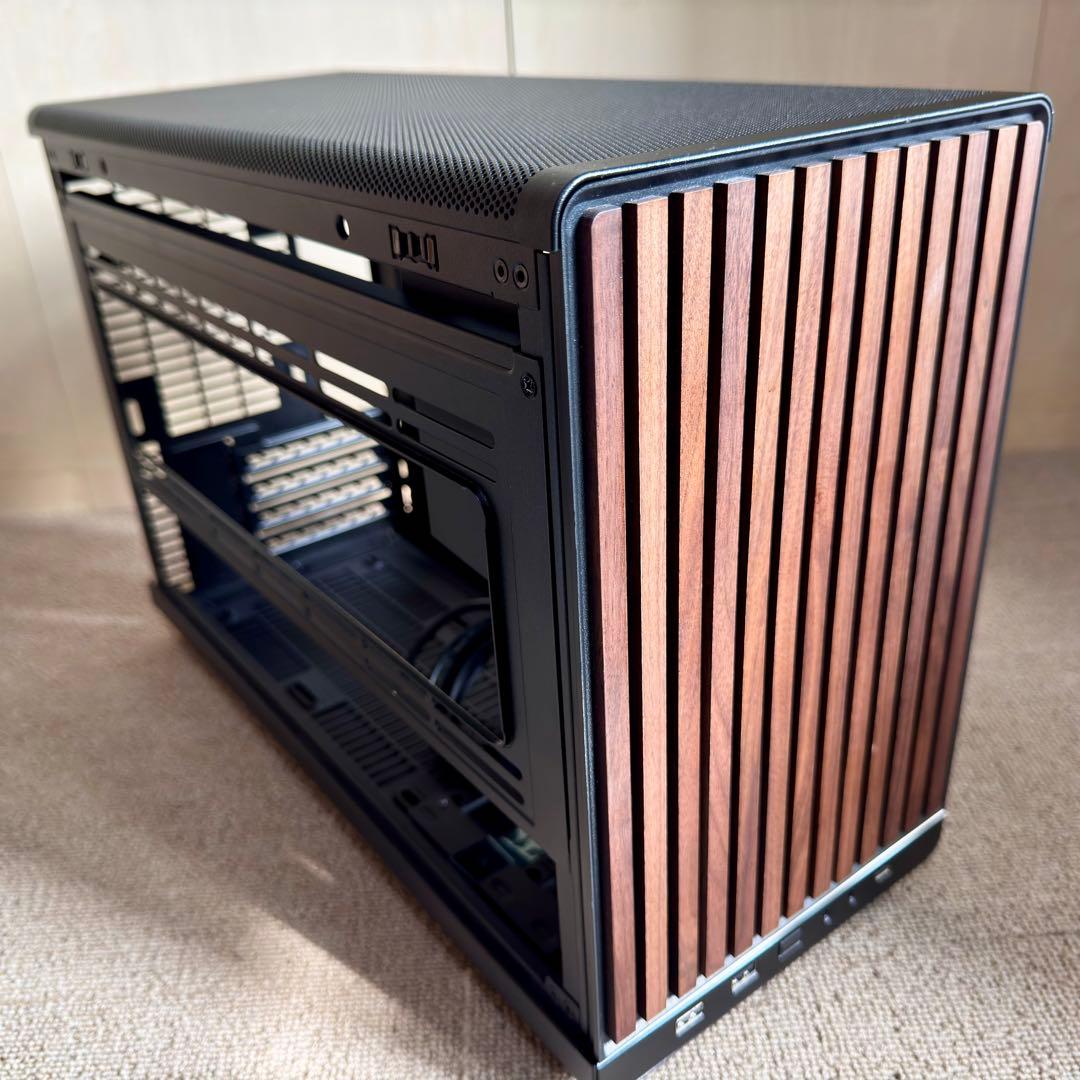 Lian Li A3-mATX-WD ブラック