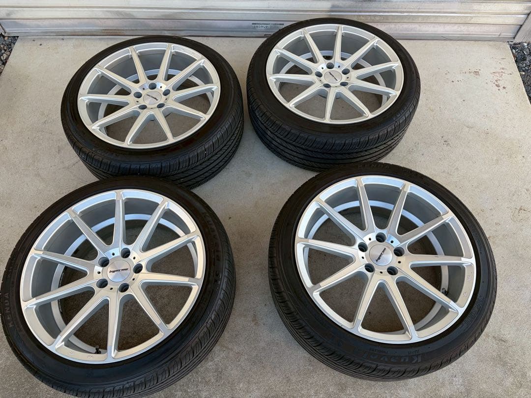 ハイペリオン CVX 19インチ 8.5J オフ+35 PCD114.3タイヤ付