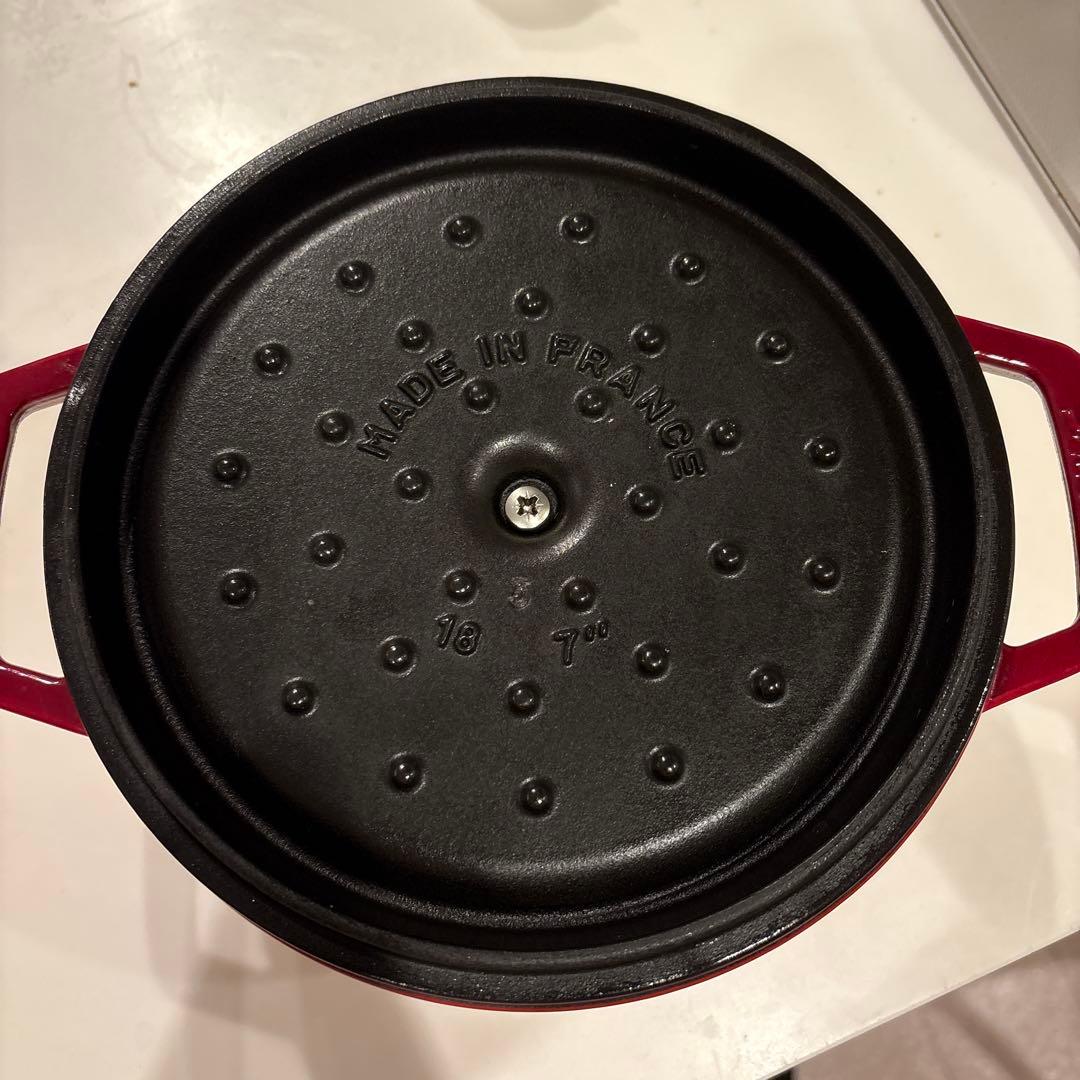 STAUB 赤 ココット　ココットラウンドチェリー　両手鍋 18cm　ほうろう