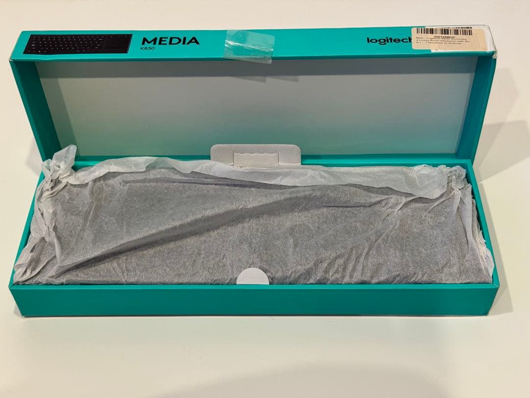 Logitech Media K830 TV ワイヤレスキーボード　英字配列