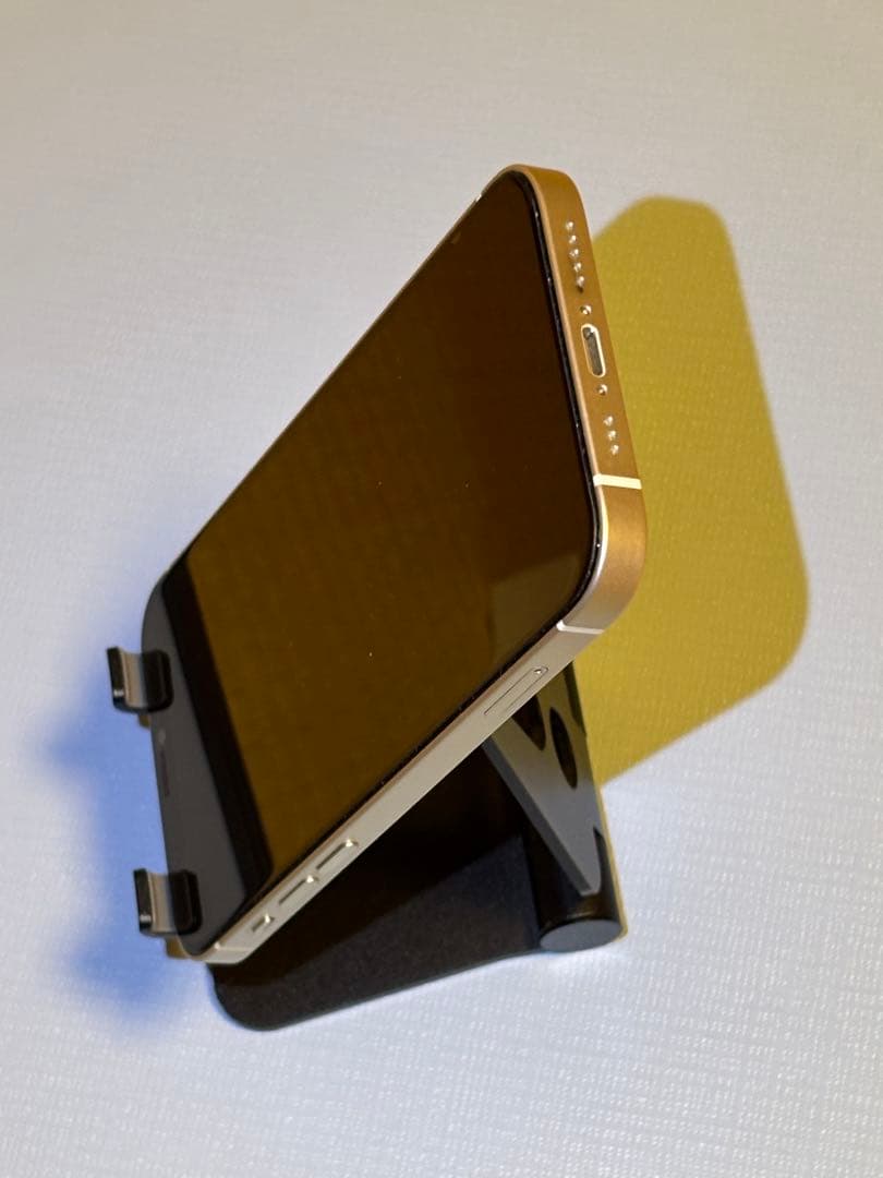 Apple iPhone 12 ホワイト 本体　64gb