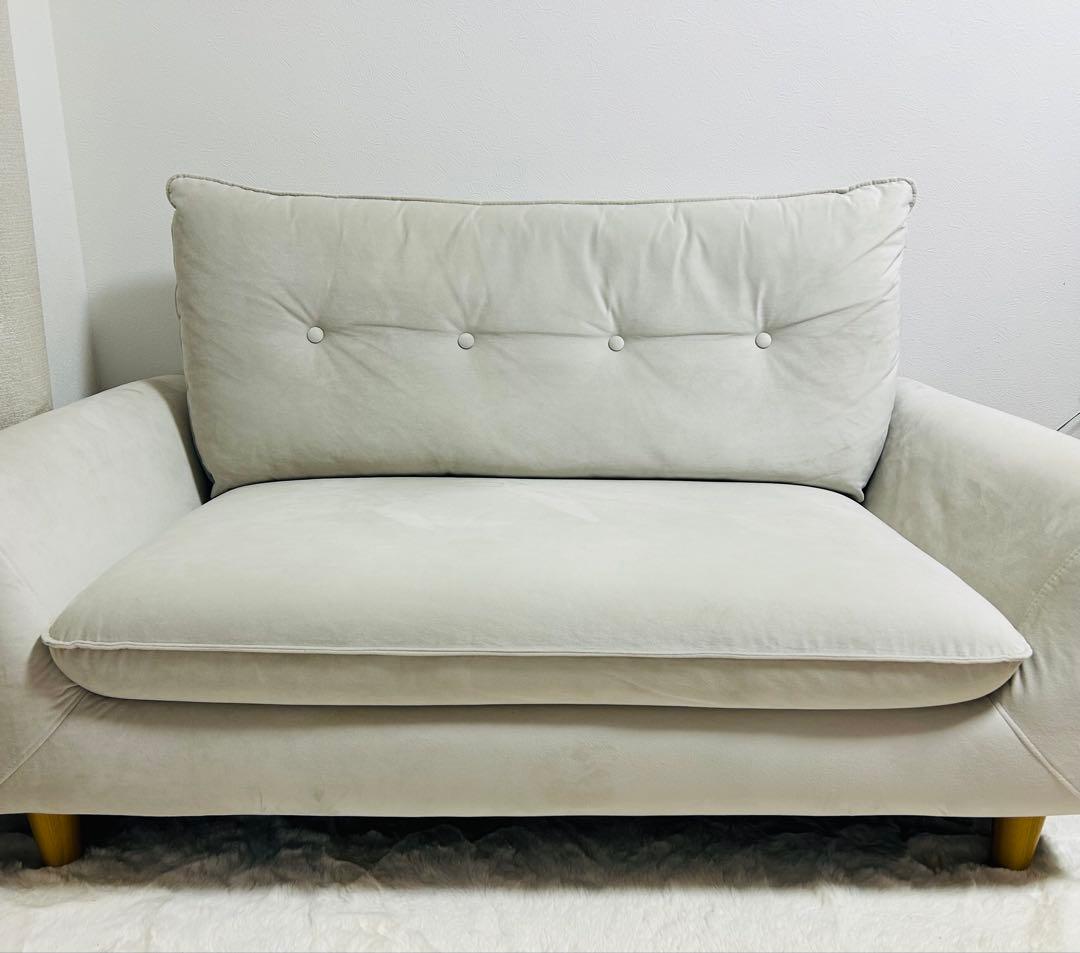 【最終値下】ニトリ コンパクトソファ ライトグレー (ベロア調生地)